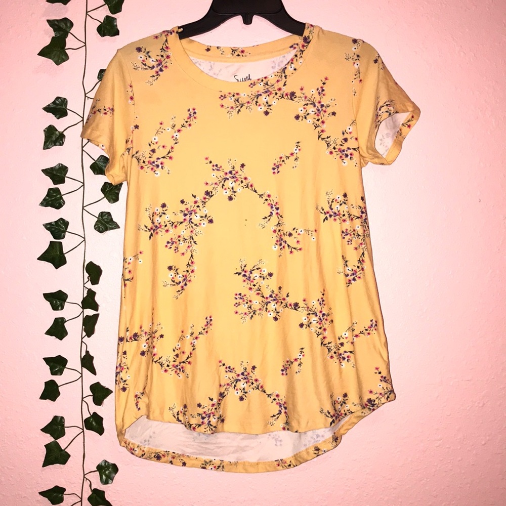 Yellow flower shirt